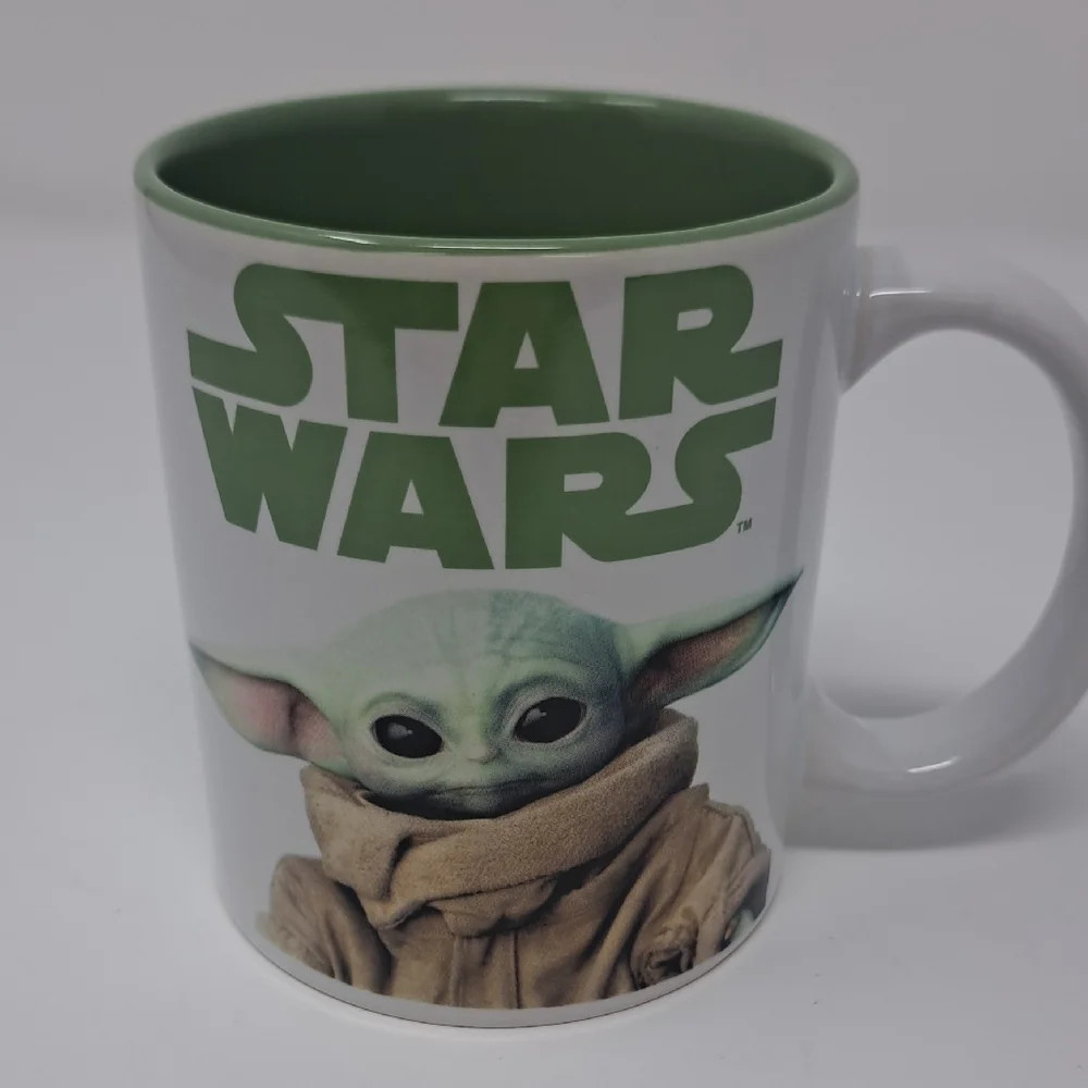 Mandalorian The Child‎ Mug - Green Interior